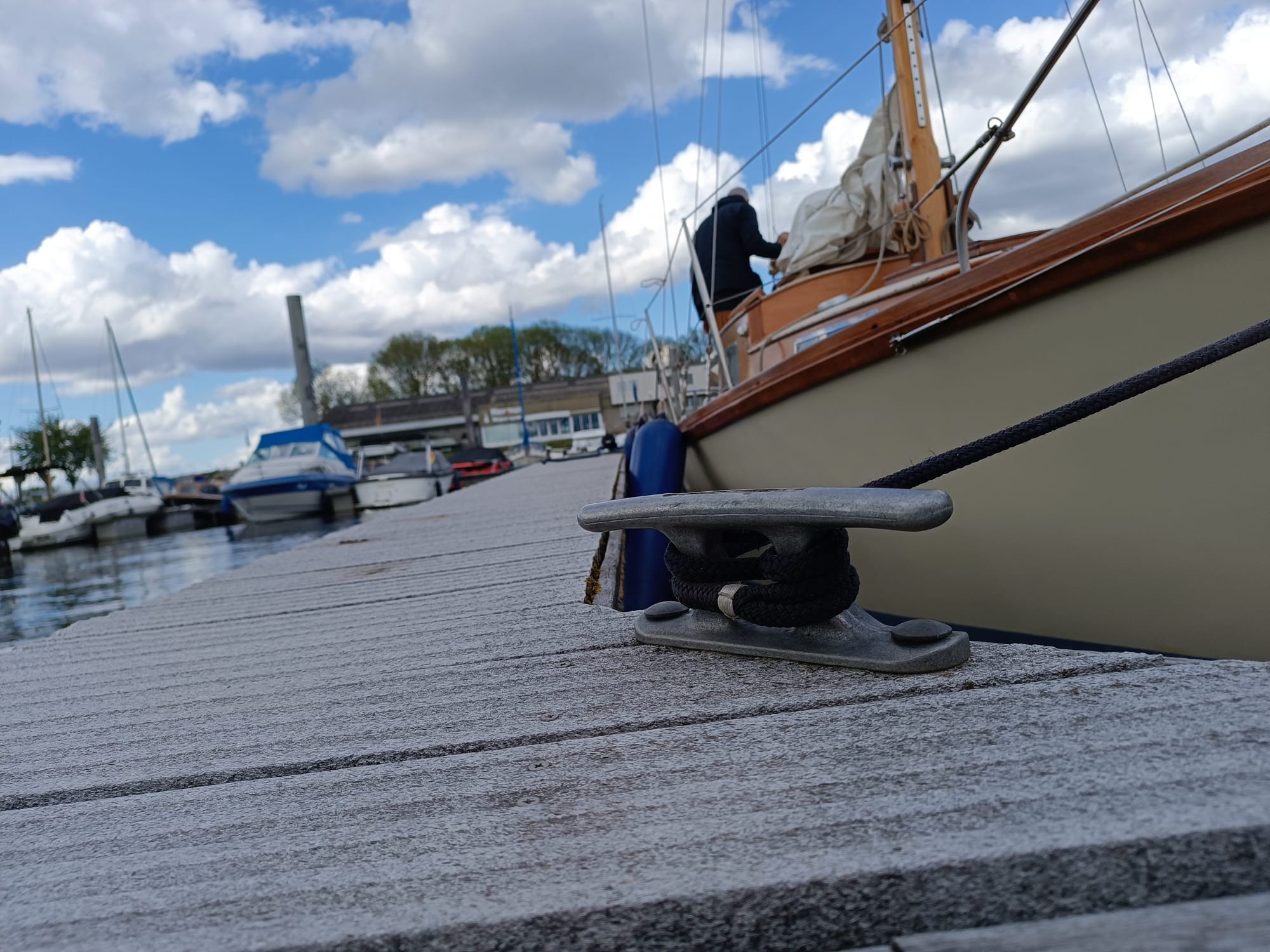 Mission 1 – Discover the Harbor & Engine
